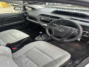 TOYOTA AQUA 2021 Image 7