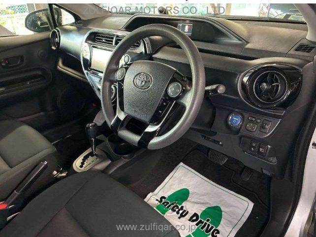 TOYOTA AQUA 2019 Image 5