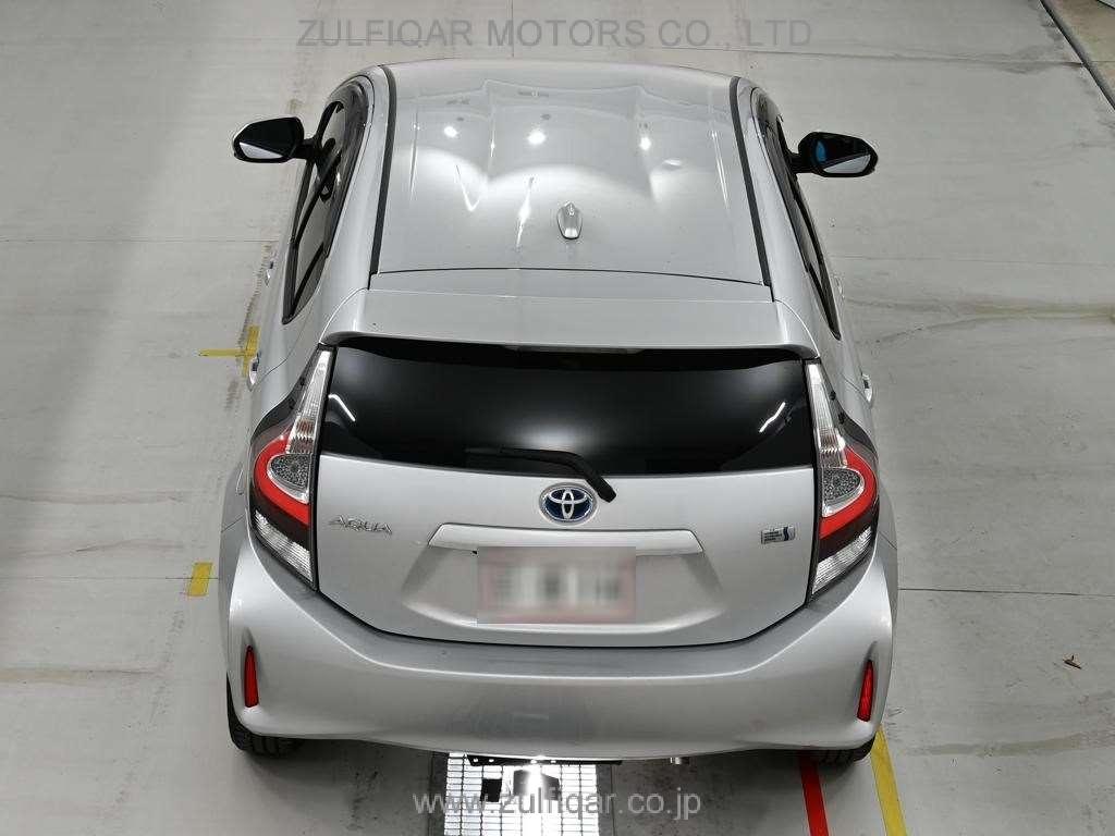 TOYOTA AQUA 2021 Image 8