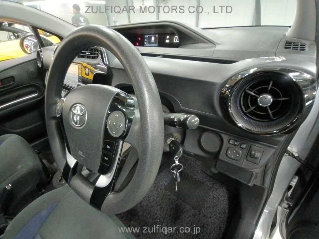 TOYOTA AQUA 2021 Image 9