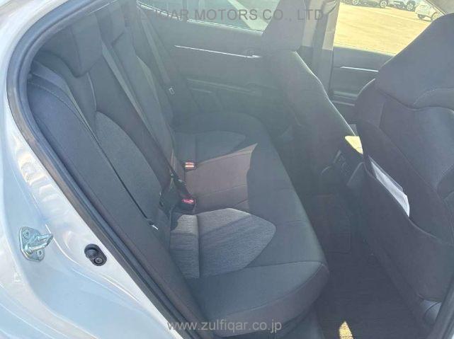 TOYOTA CAMRY 2021 Image 9