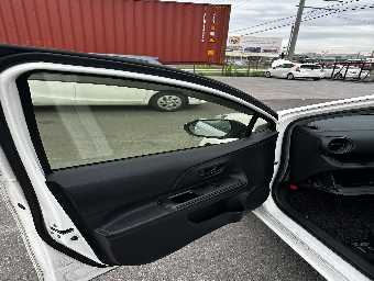 TOYOTA AQUA 2021 Image 9