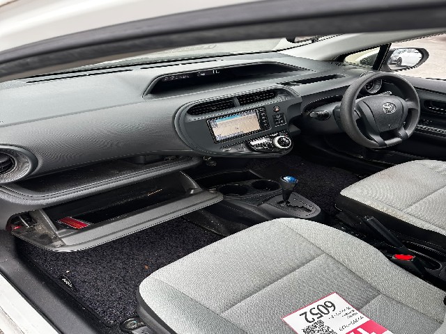 TOYOTA AQUA 2021 Image 26