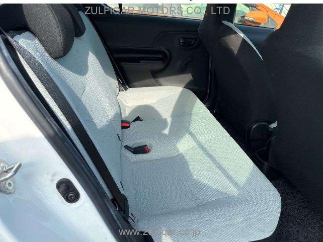 TOYOTA AQUA 2021 Image 9