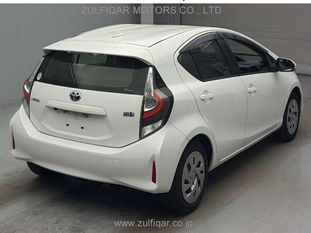 TOYOTA AQUA 2021 Image 2