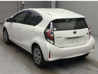 TOYOTA AQUA 2021 Image 4