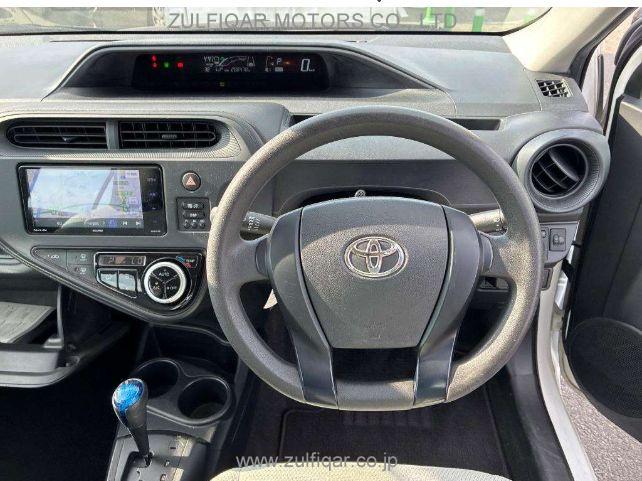 TOYOTA AQUA 2021 Image 8
