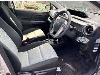 TOYOTA AQUA 2014 Image 7