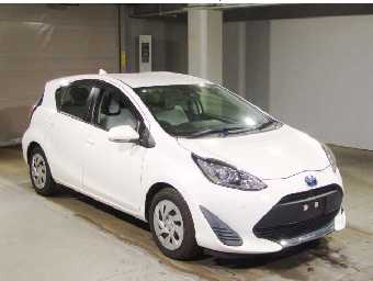 TOYOTA AQUA 2021 Image 3