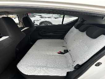 TOYOTA AQUA 2021 Image 8