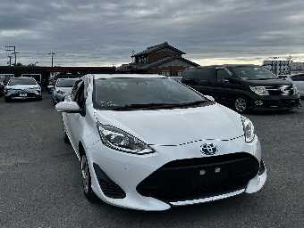TOYOTA AQUA 2021 Image 1