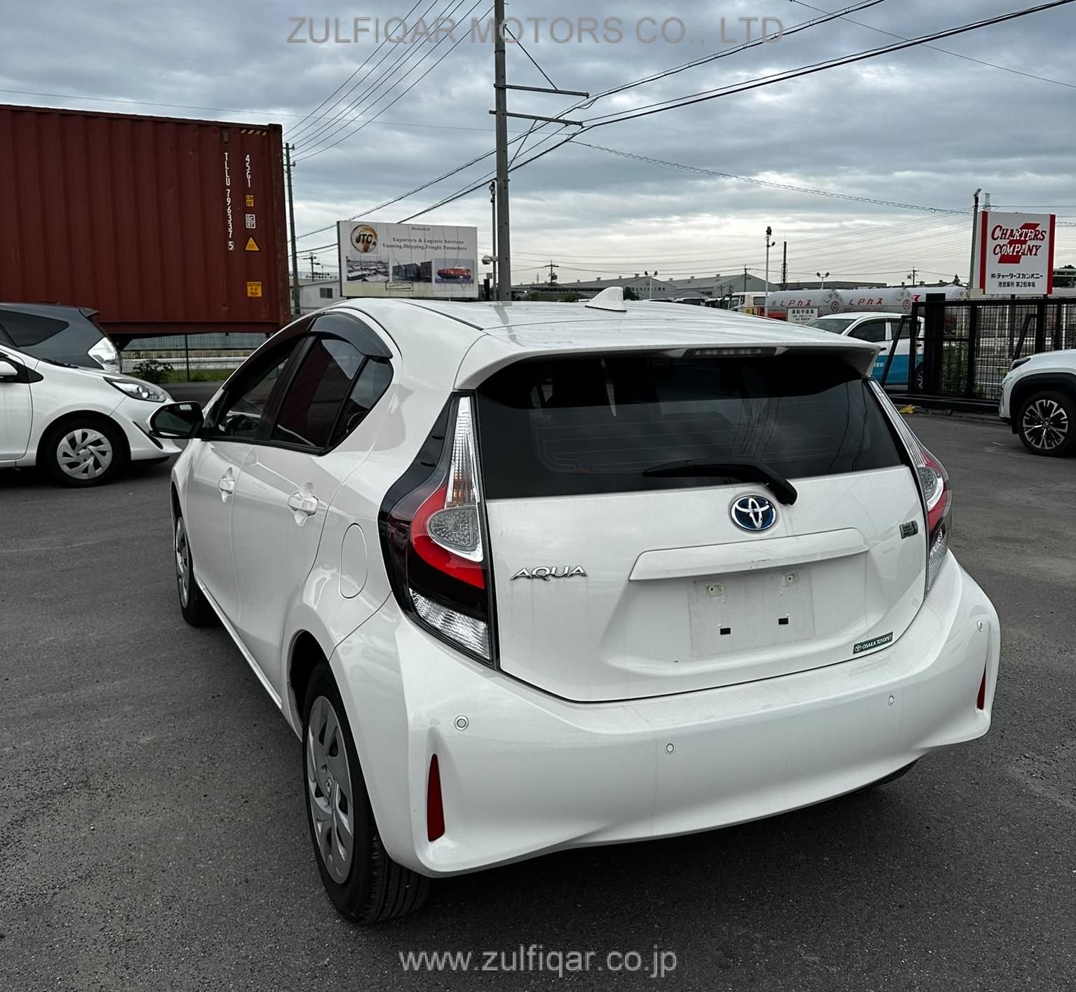 TOYOTA AQUA 2021 Image 10