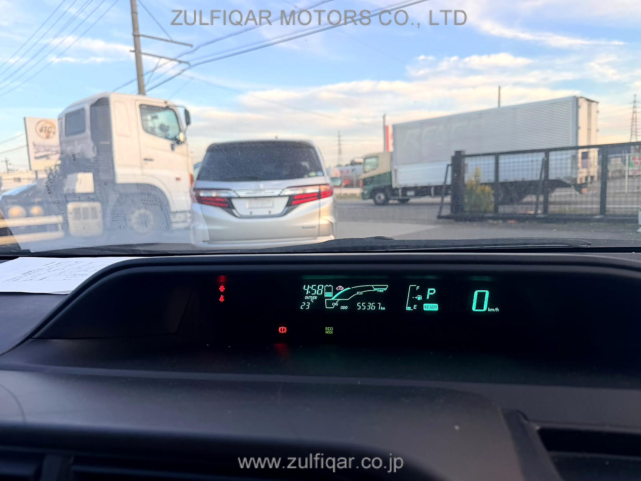 TOYOTA AQUA 2013 Image 12