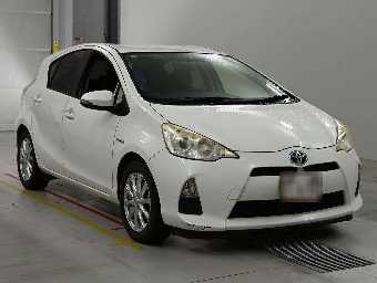 TOYOTA AQUA 2013 Image 5