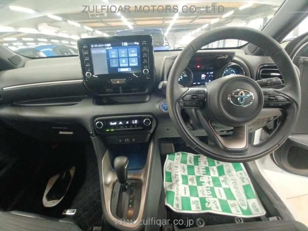 TOYOTA YARIS 2022 Image 11