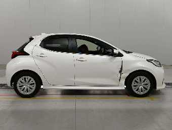 TOYOTA YARIS 2022 Image 3