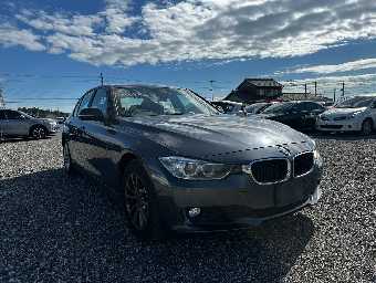 BMW 3 SERIES 2013 Image 4