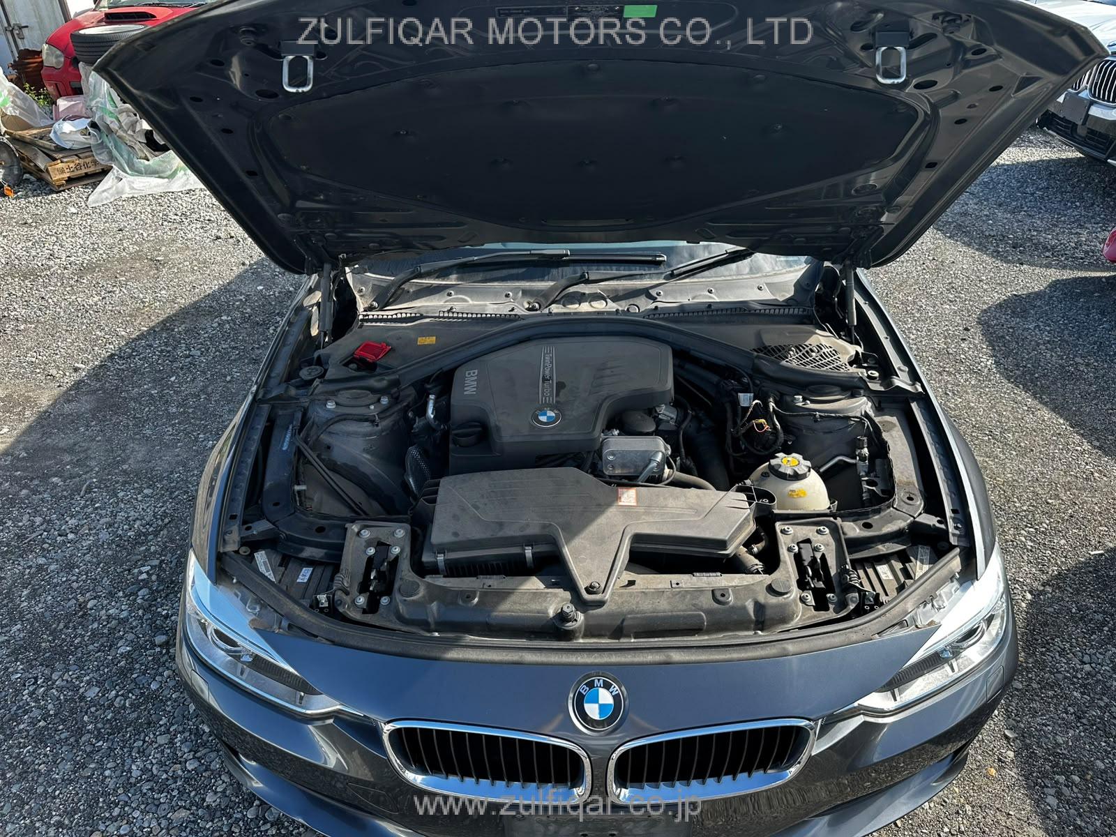 BMW 3 SERIES 2013 Image 10