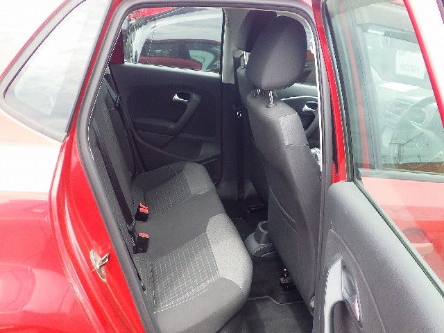 VOLKSWAGEN POLO 2016 Image 26