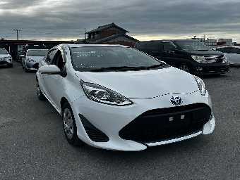 TOYOTA AQUA 2021 Image 1
