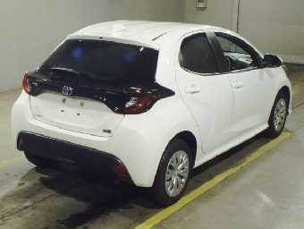 TOYOTA YARIS 2023 Image 2