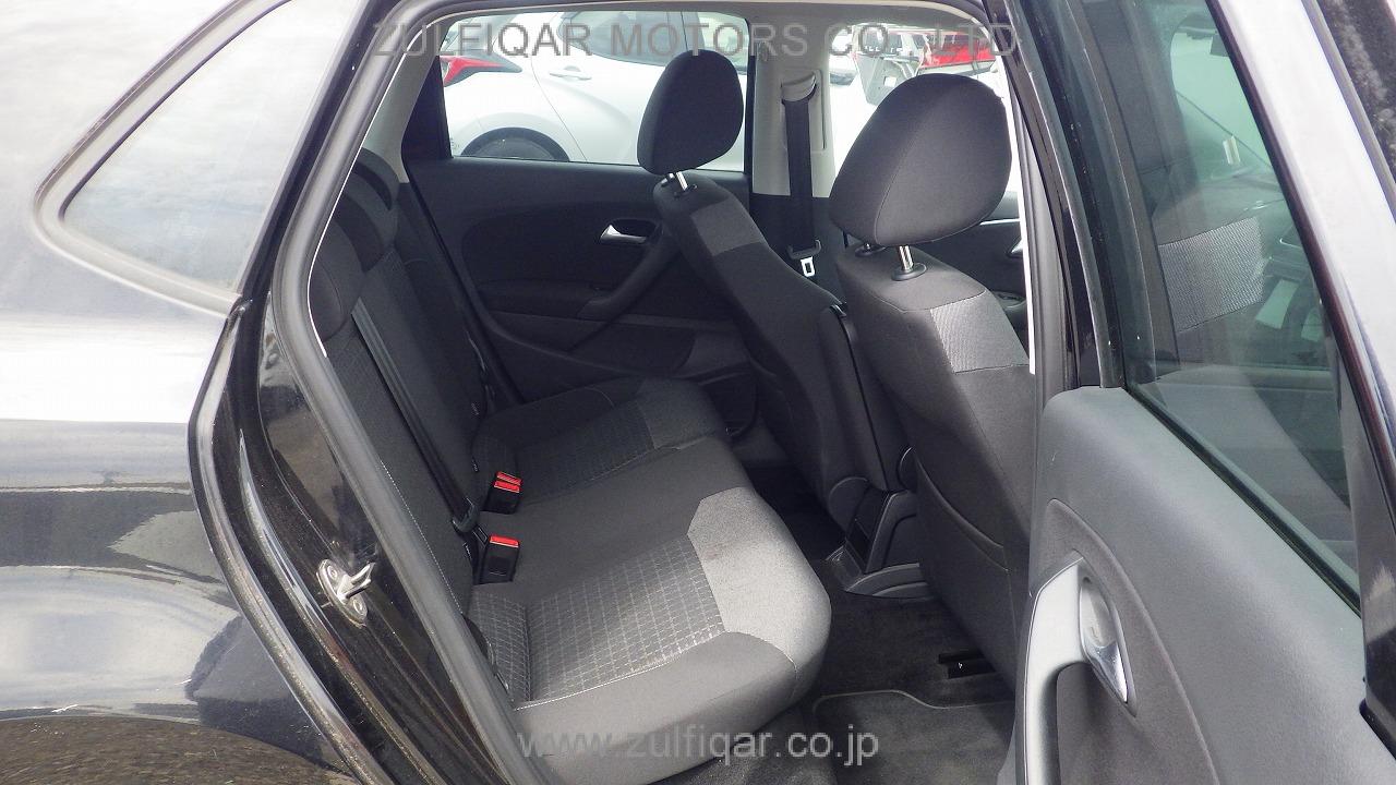 VOLKSWAGEN POLO 2016 Image 11