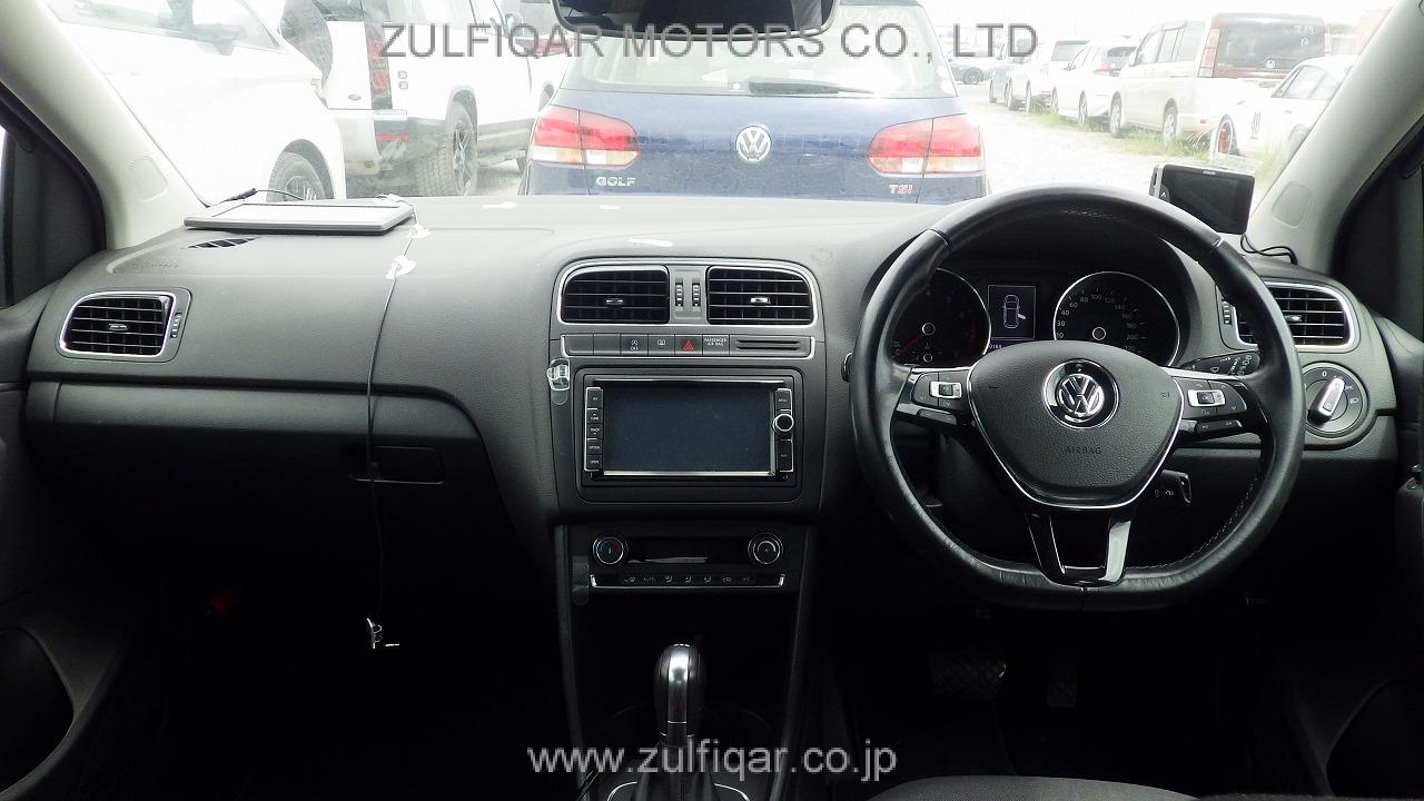 VOLKSWAGEN POLO 2016 Image 5