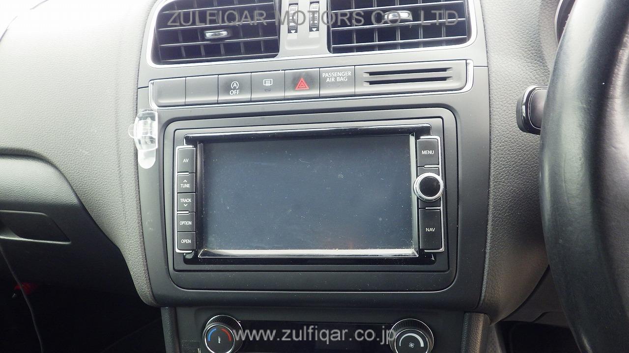 VOLKSWAGEN POLO 2016 Image 7