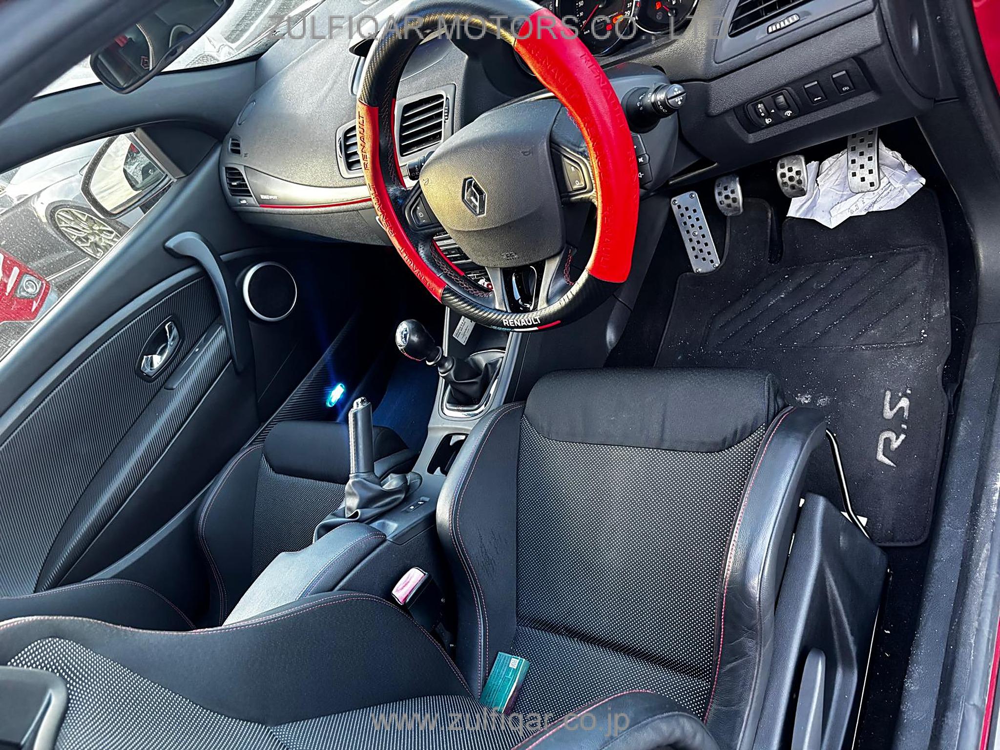 RENAULT MEGANE 2017 Image 8