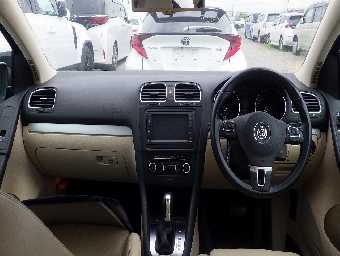 VOLKSWAGEN GOLF 2012 Image 5