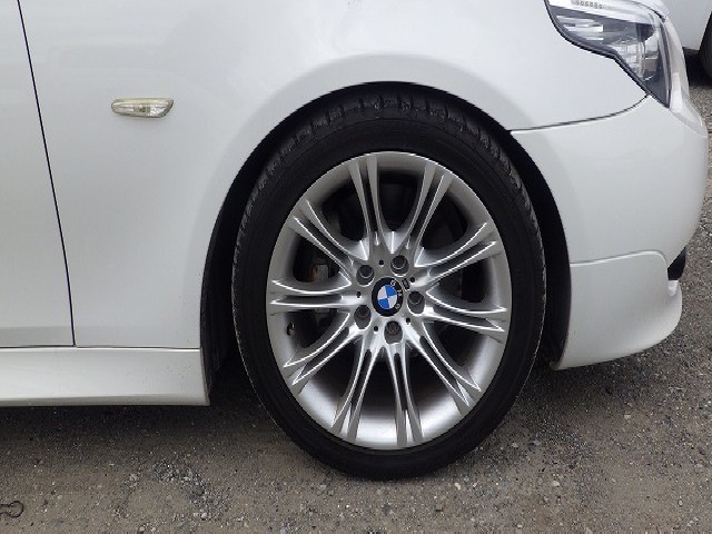 BMW 5 SERIES 2007 Image 24