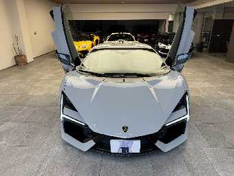 LAMBORGHINI REVUELTO 2026 Image 2