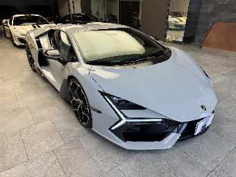 LAMBORGHINI REVUELTO 2026 Image 11