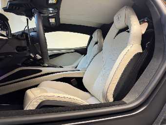 LAMBORGHINI REVUELTO 2026 Image 19