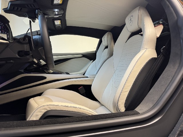 LAMBORGHINI REVUELTO 2026 Image 25