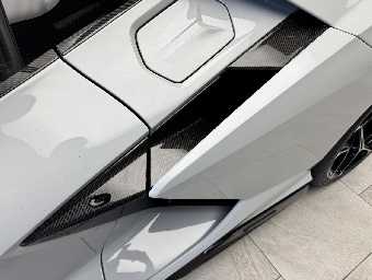 LAMBORGHINI REVUELTO 2026 Image 28