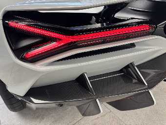 LAMBORGHINI REVUELTO 2026 Image 31