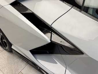 LAMBORGHINI REVUELTO 2026 Image 38