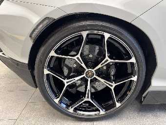 LAMBORGHINI REVUELTO 2026 Image 42