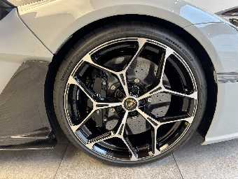 LAMBORGHINI REVUELTO 2026 Image 43