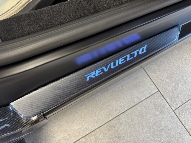 LAMBORGHINI REVUELTO 2026 Image 50