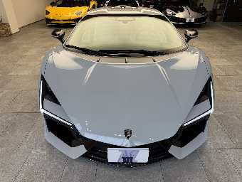 LAMBORGHINI REVUELTO 2026 Image 10