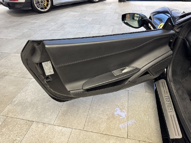 FERRARI 458 SPIDER 2013 Image 26