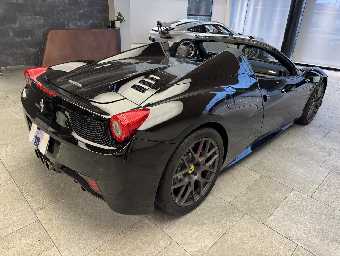 FERRARI 458 SPIDER 2013 Image 5