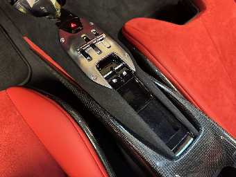 FERRARI 296GTB 2023 Image 43