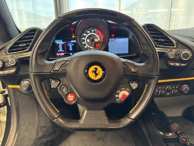 FERRARI 488 PISTA 2020 Image 46