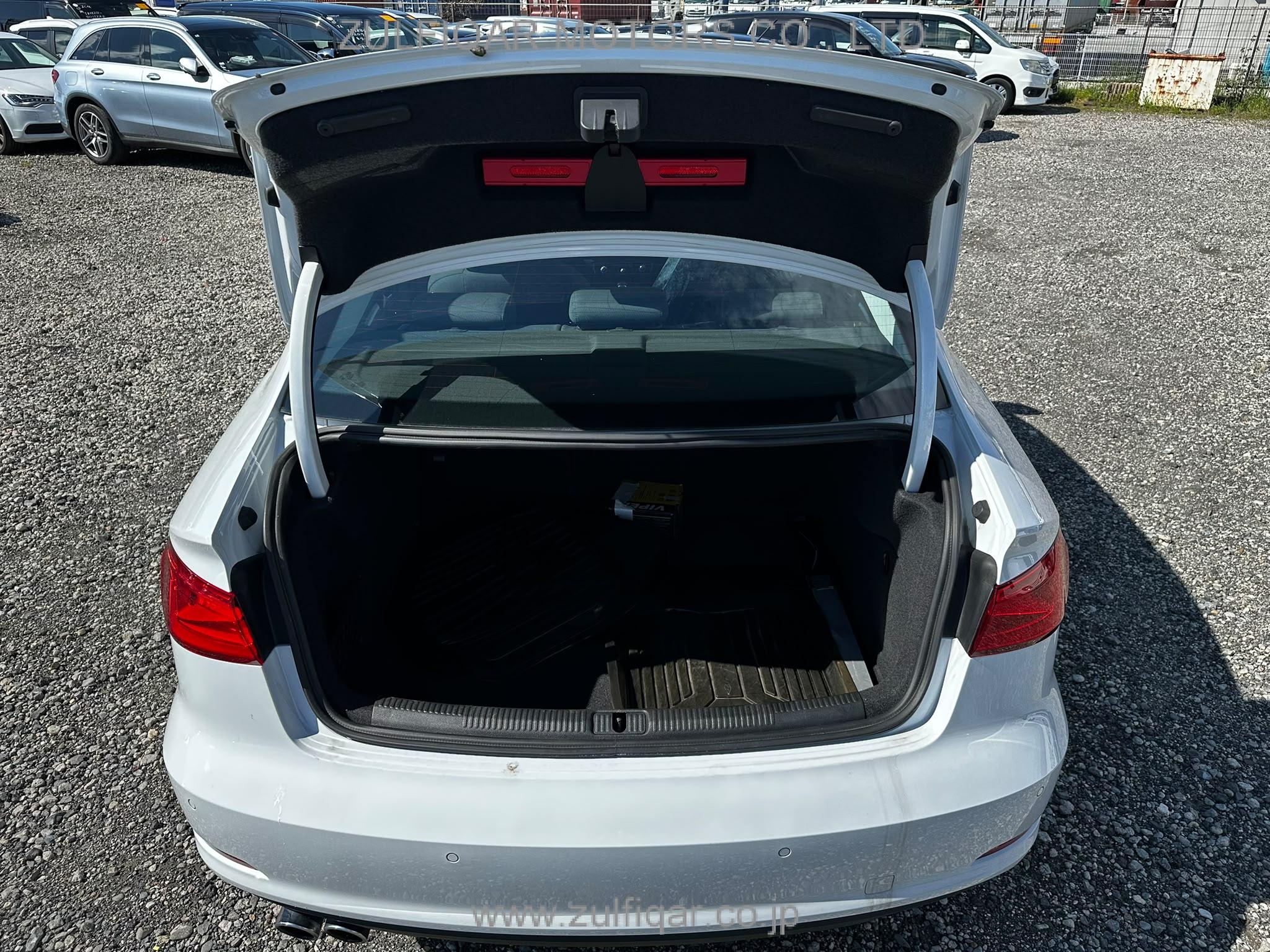 AUDI A3 2014 Image 9