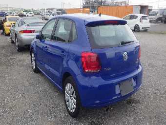 VOLKSWAGEN POLO 2013 Image 4