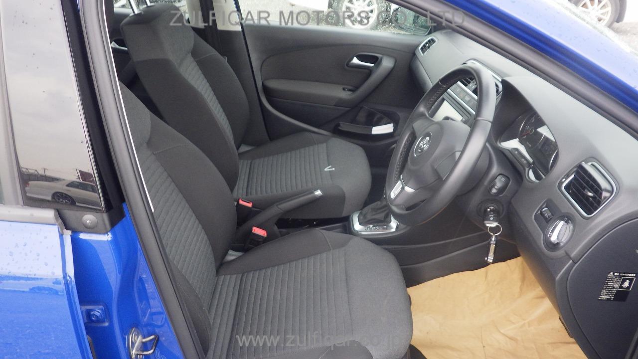 VOLKSWAGEN POLO 2013 Image 10