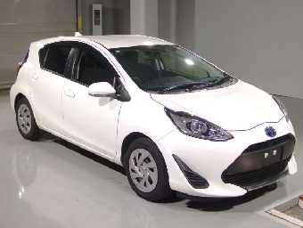 TOYOTA AQUA 2021 Image 3
